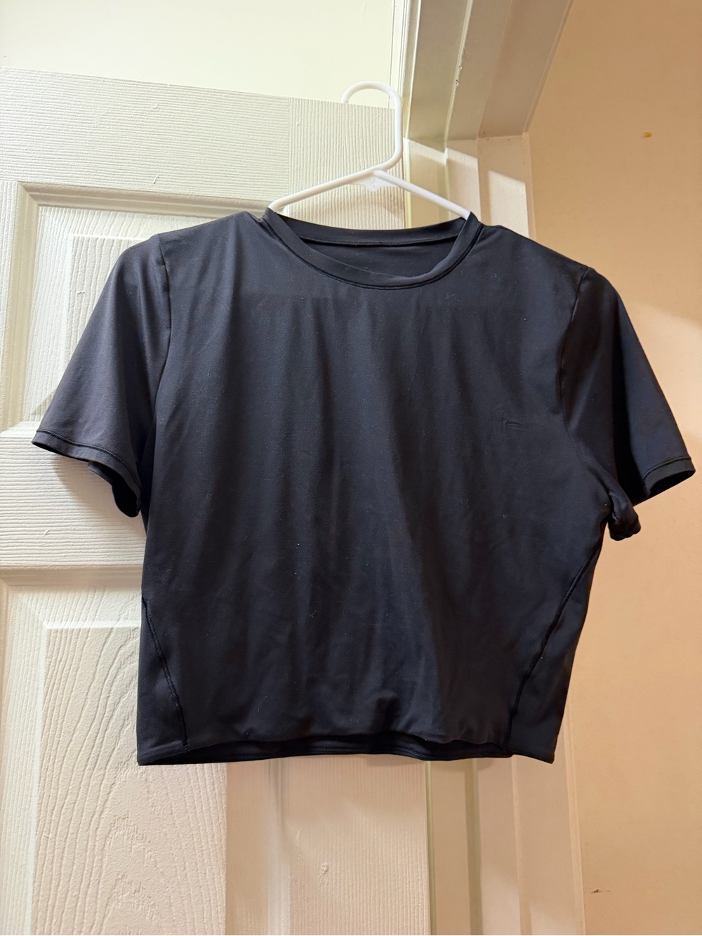 Wundermost Ultra-Soft Nulu Crewneck Cropped T-Shirt *DONT KNOW SIZE 8 OR 10*